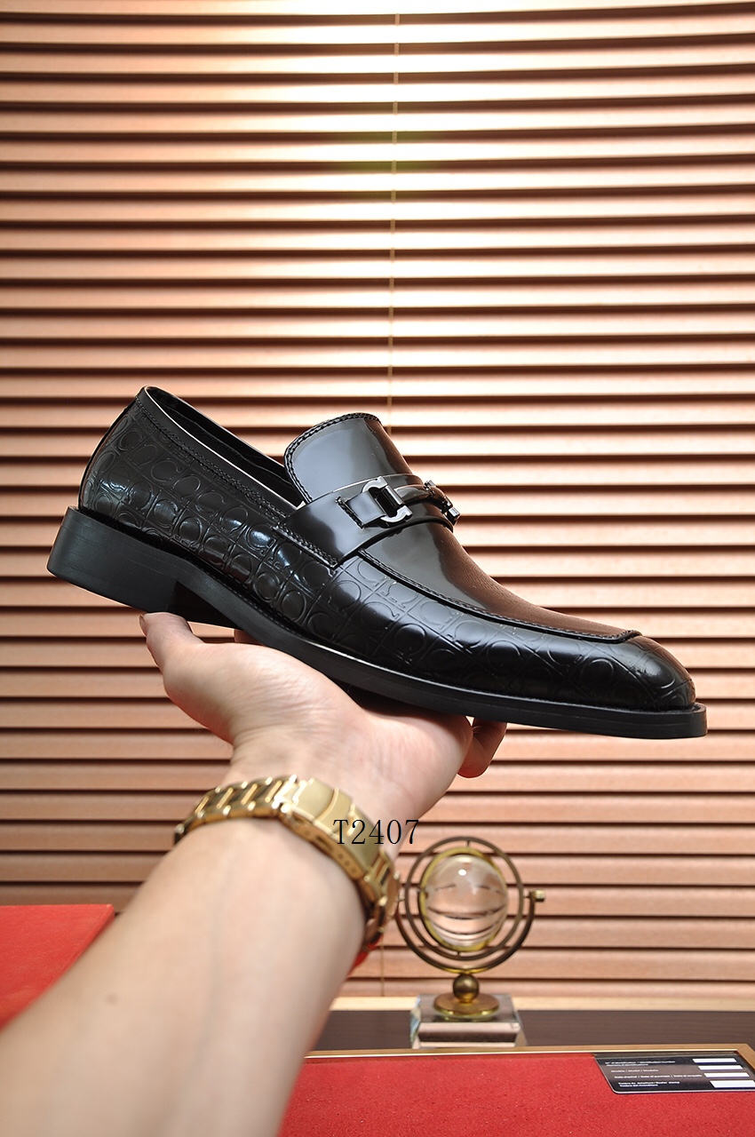 Ferragamo sz38-44 01